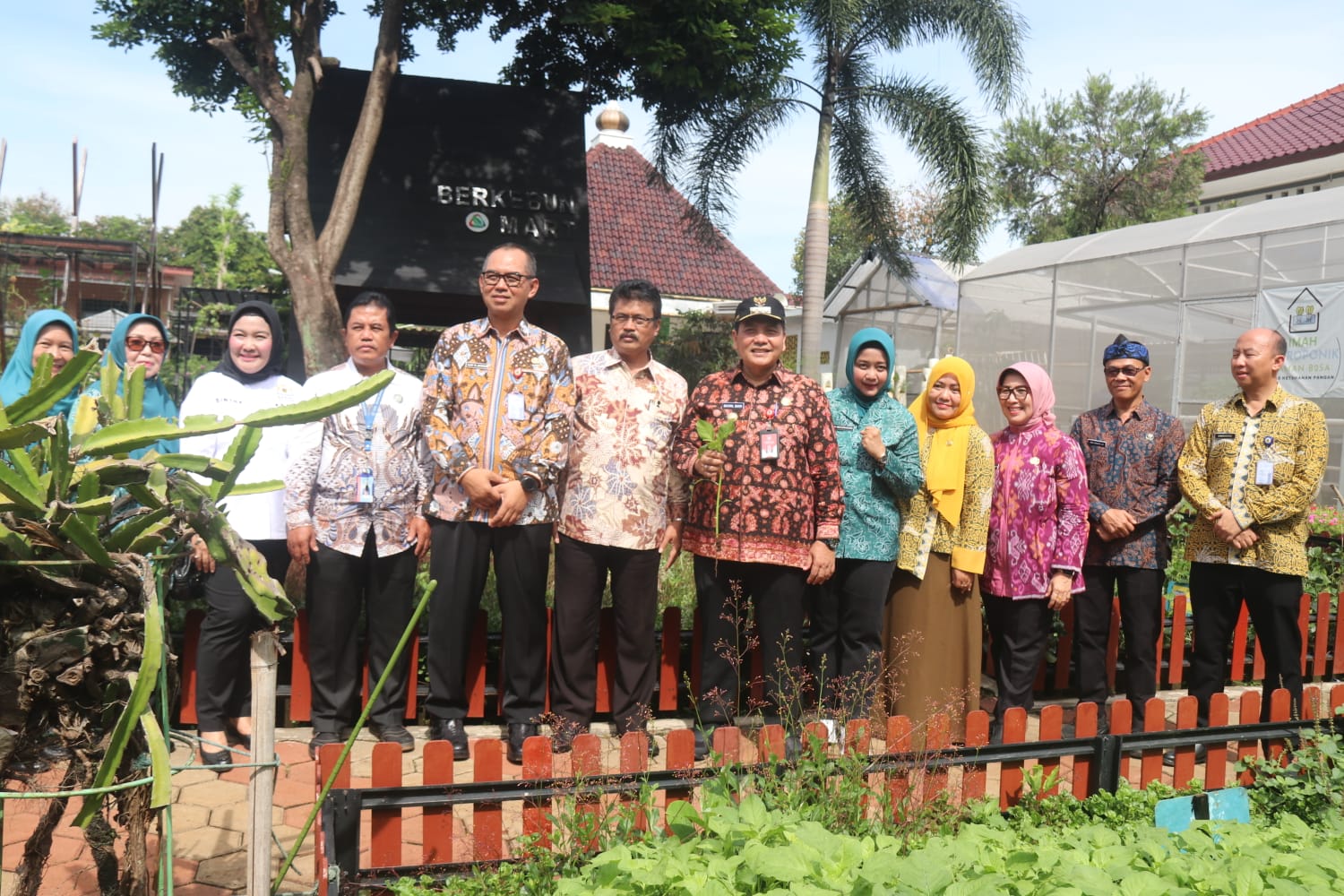 Resmikan Saung Inflasi
